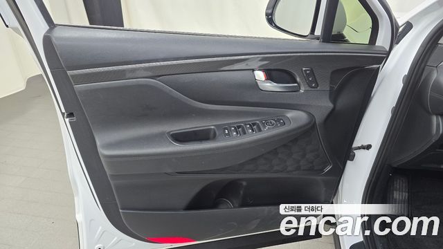 Hyundai Santafe 2023 — photo 14