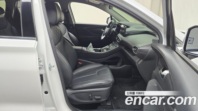 Hyundai Santafe 2023 — photo 16