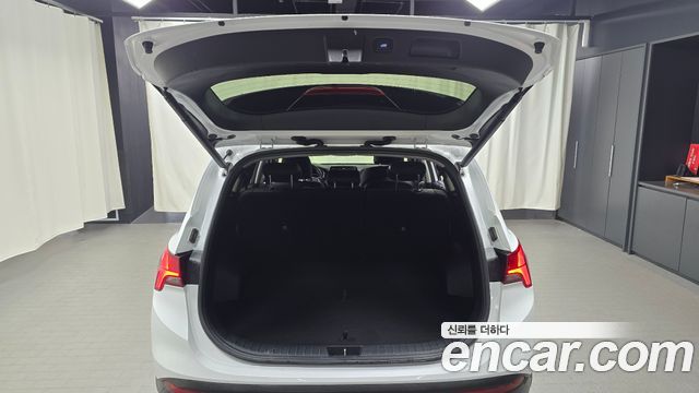 Hyundai Santafe 2023 — photo 31