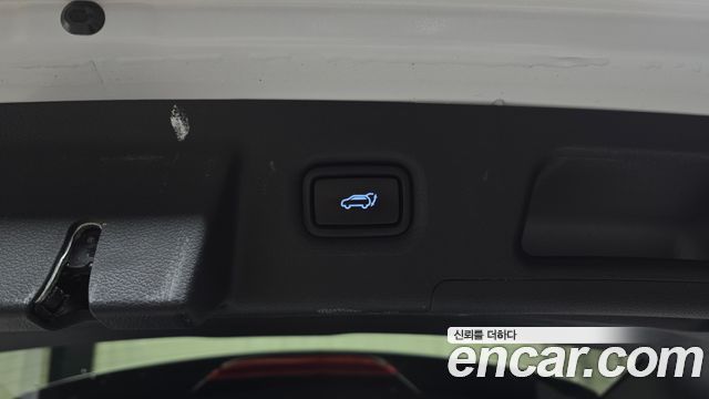 Hyundai Santafe 2023 — photo 32