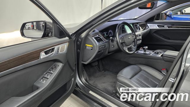 Genesis G80 2017 — photo 13