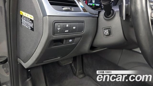 Genesis G80 2017 — photo 27