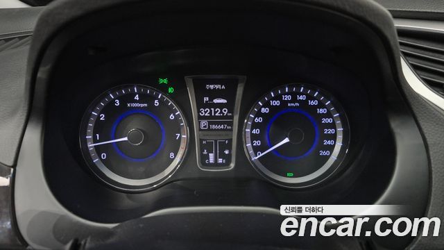 Hyundai Grandeur 2012 — photo 11