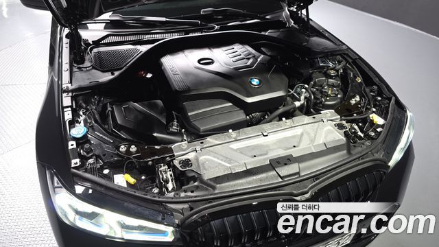 BMW 3-Series 2023 — photo 6