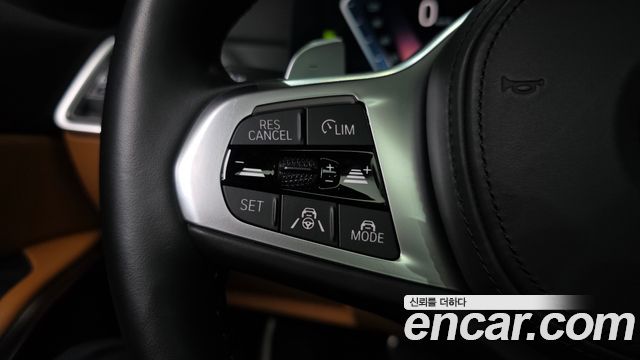 BMW 3-Series 2023 — photo 17