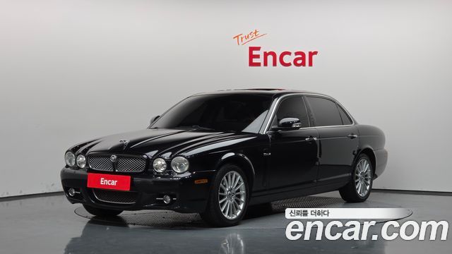 Jaguar XJ 2008 — photo 1