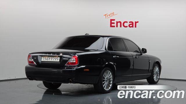 Jaguar XJ 2008 — photo 2