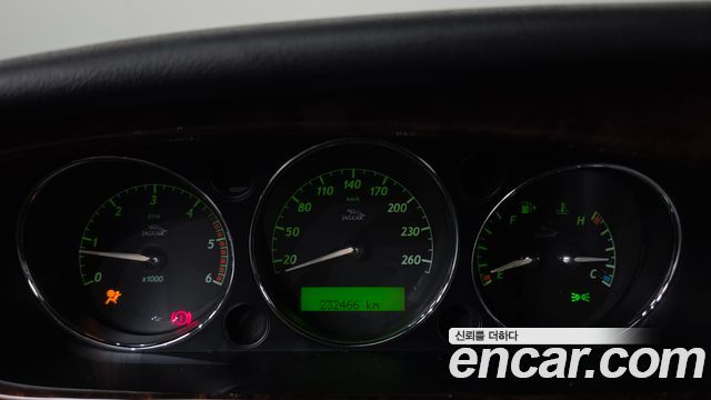 Jaguar XJ 2008 — photo 8