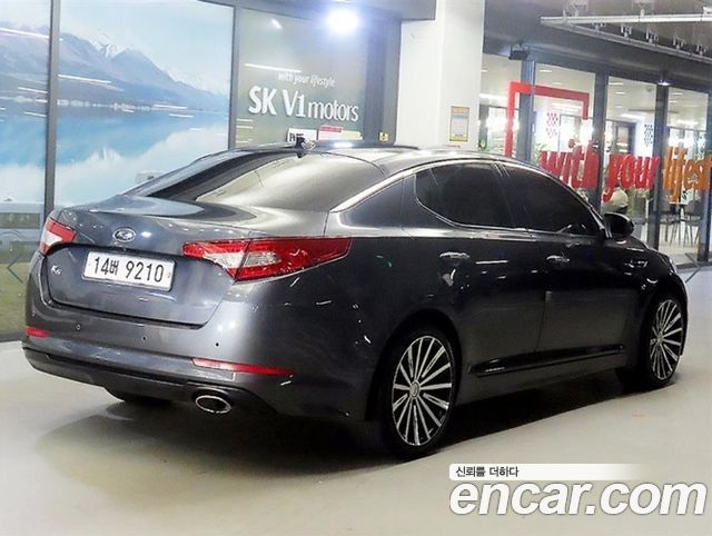 Kia K5 2011 — photo 4