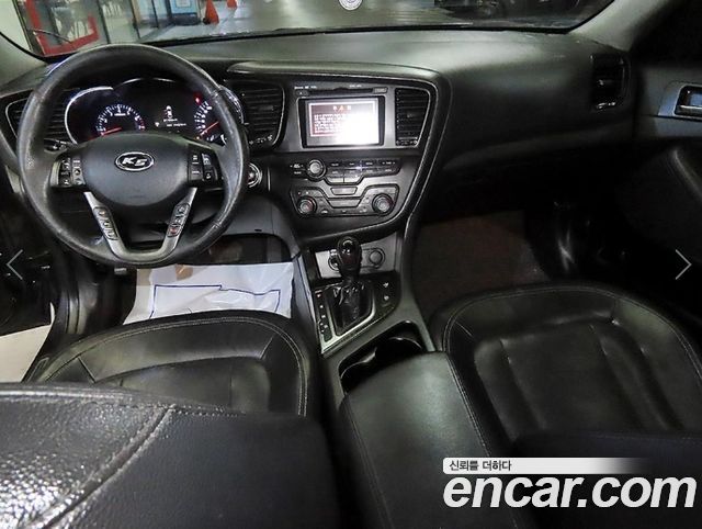 Kia K5 2011 — photo 10