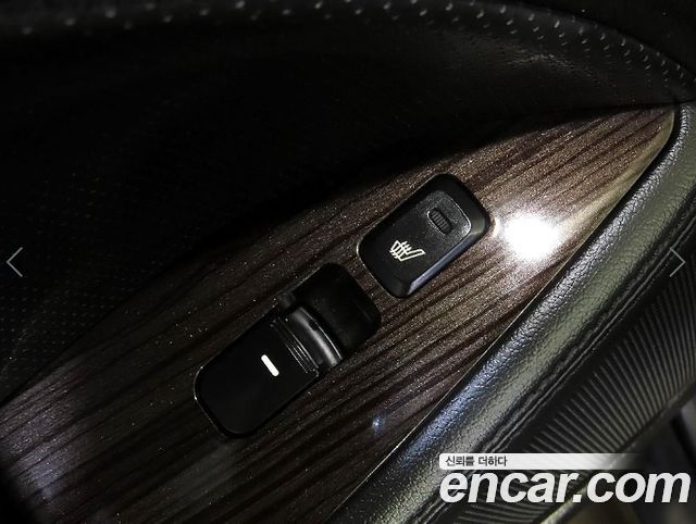 Kia K5 2011 — photo 13
