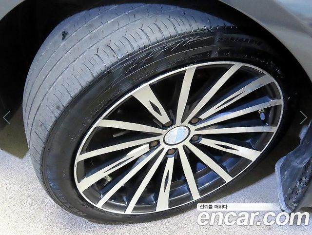 Kia K5 2011 — photo 20
