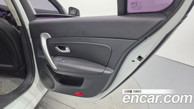 Renault Korea SM5  2019 — photo 15