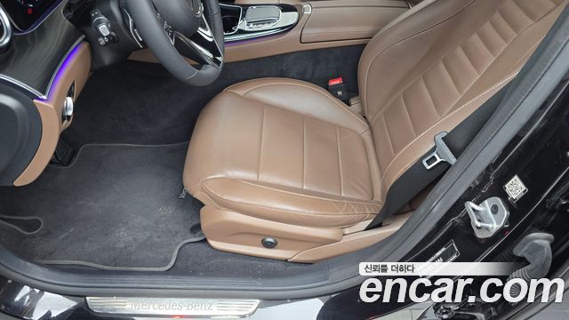 Mercedes-Benz E-Class 2023 — photo 16