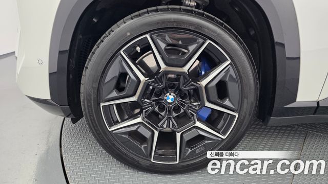 BMW XM 2023 — photo 5