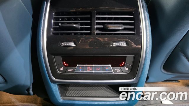 BMW XM 2023 — photo 19