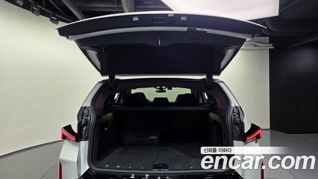 BMW XM 2023 — photo 20