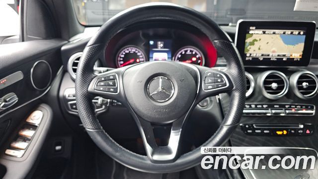 Mercedes-Benz GLC-Class 2019 — photo 13