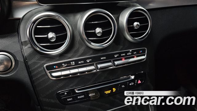 Mercedes-Benz GLC-Class 2019 — photo 20