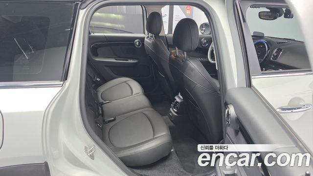 Mini Countryman 2021 — photo 18