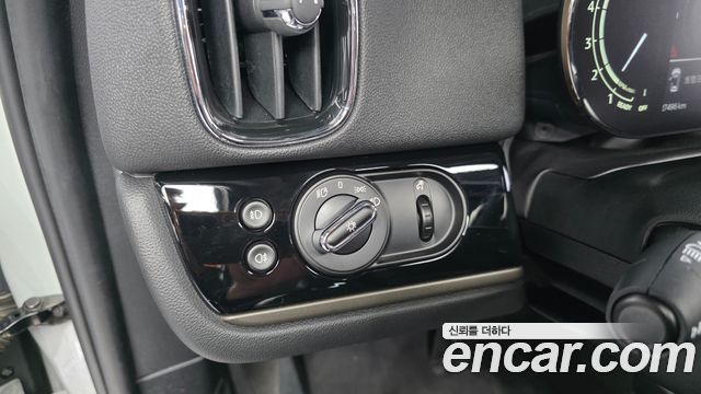 Mini Countryman 2021 — photo 31
