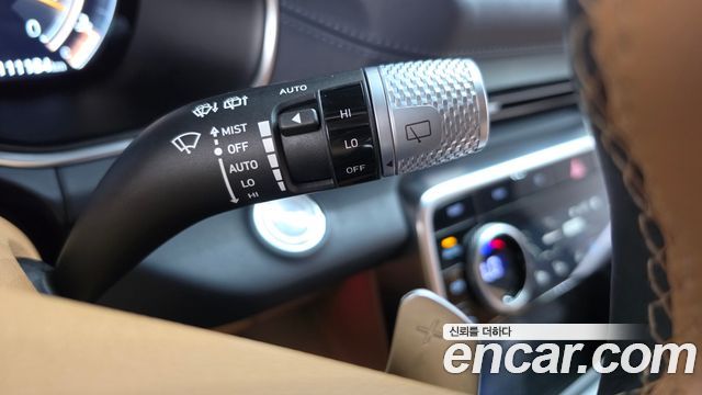 Genesis GV80 2020 — photo 27
