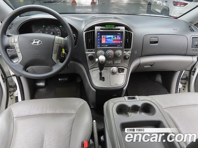 Hyundai Starex 2015 — photo 7