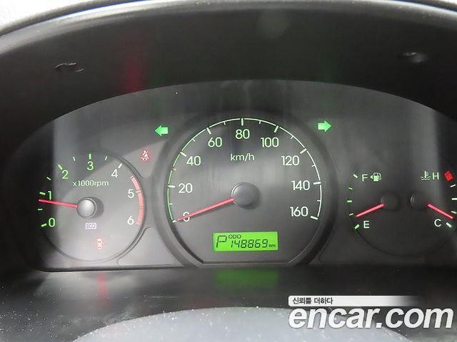 Hyundai Starex 2015 — photo 8