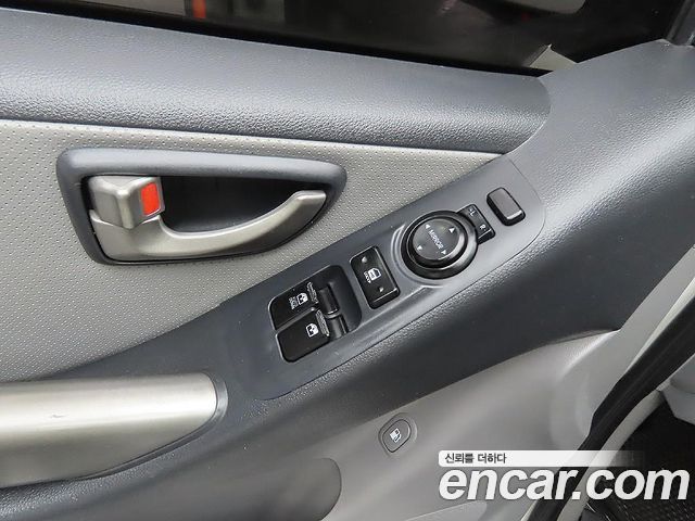 Hyundai Starex 2015 — photo 13