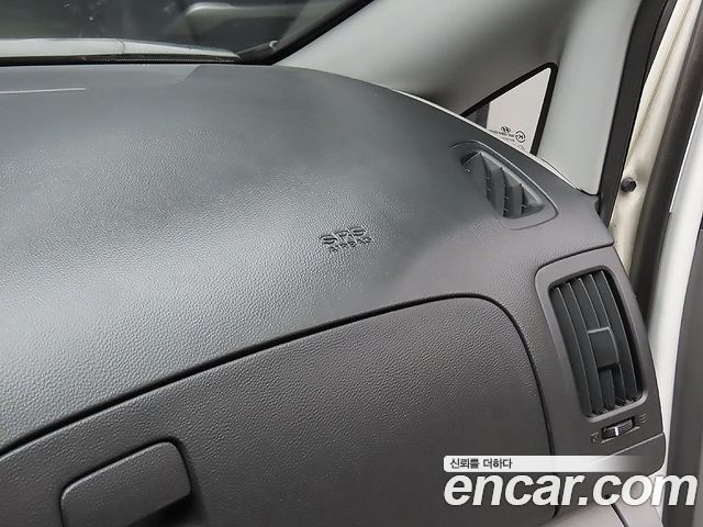 Hyundai Starex 2015 — photo 17