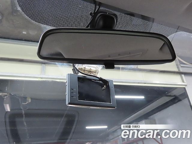 Hyundai Starex 2015 — photo 18