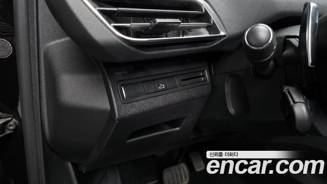 Peugeot 3008 2020 — photo 28