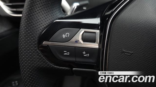Peugeot 3008 2020 — photo 30