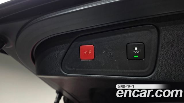 Peugeot 3008 2020 — photo 36