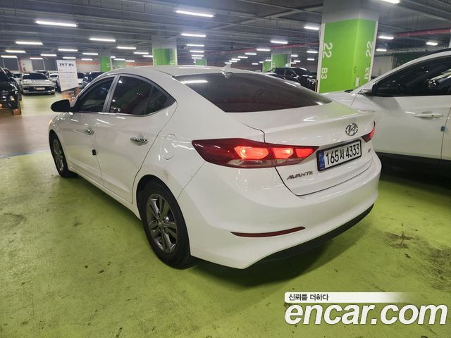 Hyundai AVANTE 2016 — photo 5