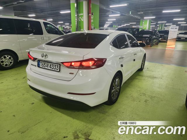 Hyundai AVANTE 2016 — photo 6