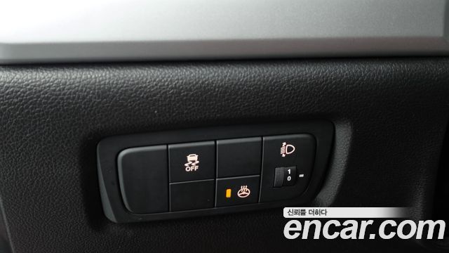KG Mobility KORANDO 2016 — photo 28