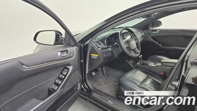 Kia K7 2011 — photo 10