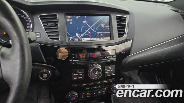 Kia K7 2011 — photo 13