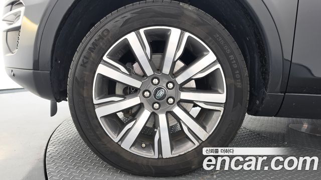 Land Rover Discovery Sport 2019 — photo 5
