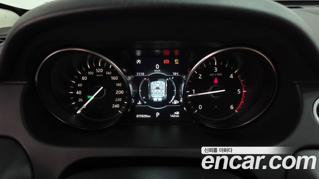 Land Rover Discovery Sport 2019 — photo 11