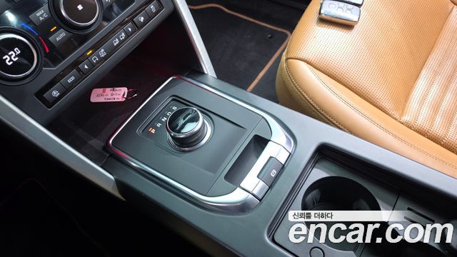 Land Rover Discovery Sport 2019 — photo 12