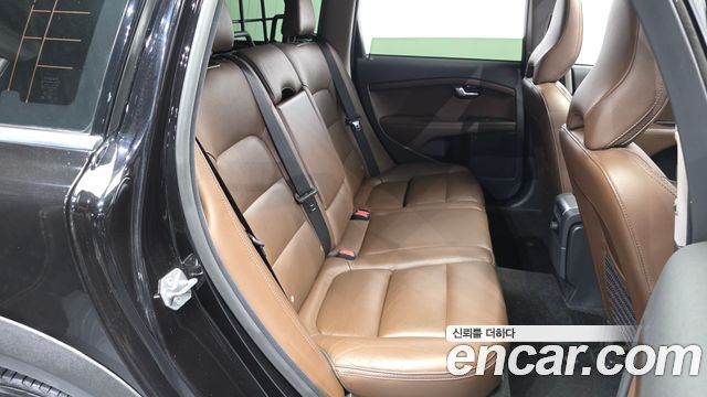Volvo XC70 2016 — photo 12