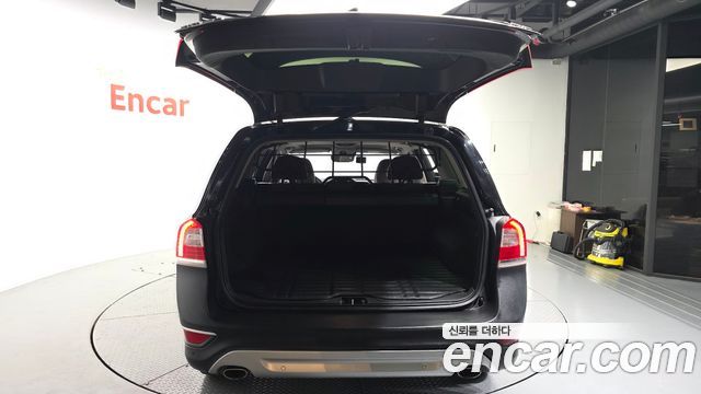 Volvo XC70 2016 — photo 20