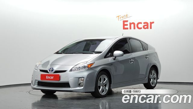Toyota Prius 2011 — photo 1