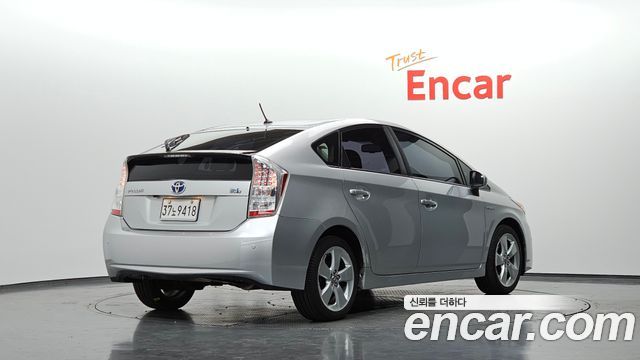 Toyota Prius 2011 — photo 2