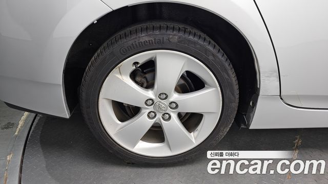 Toyota Prius 2011 — photo 5