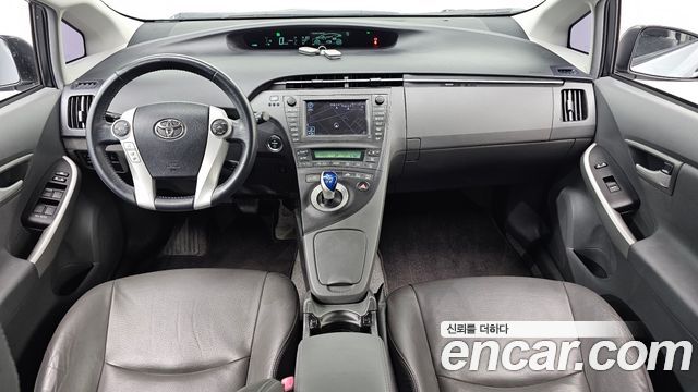Toyota Prius 2011 — photo 7