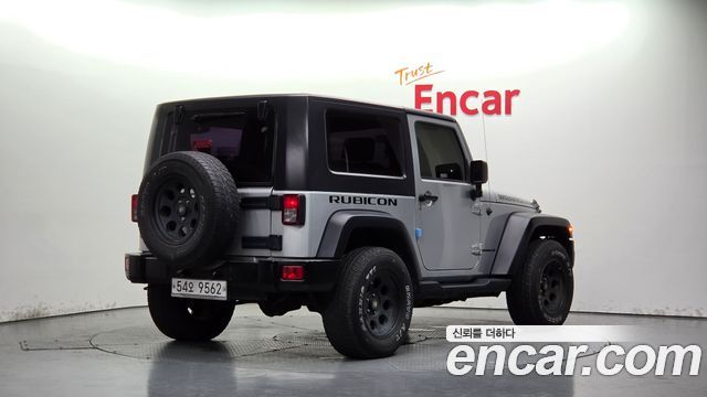 Jeep Wrangler 2010 — photo 2