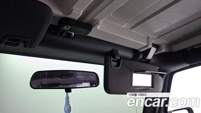 Jeep Wrangler 2010 — photo 24